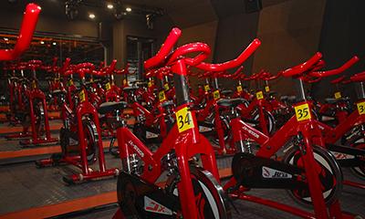 Fitnessgeräte für Schulen und Universitäten